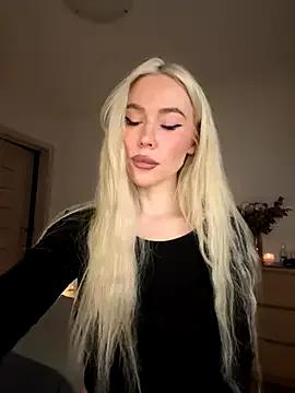 xDinnax — keep boobs out + nipple clamps