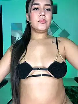 Photos of Bella-kim- from StripChat is Freechat