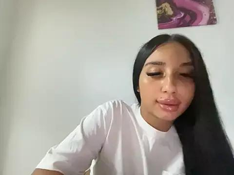 Photos of BlueEyes_BB from StripChat is Freechat