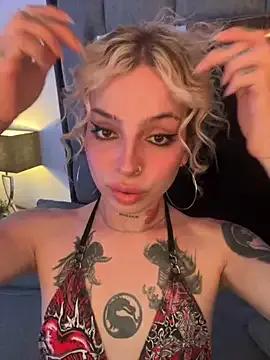 Photos of Bonnie_vega from StripChat is Freechat