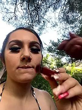 Photos of hotamanda01 from StripChat is Group