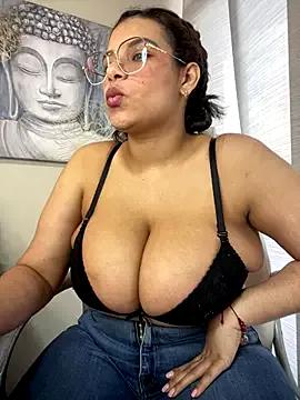 Photos of Isabella_boobd from StripChat is Private