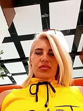 Photos of JennyOMay from StripChat is Freechat