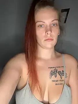 Photos of LittleRedMilf from StripChat is Freechat