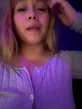 Photos of MerlyG from StripChat is Freechat
