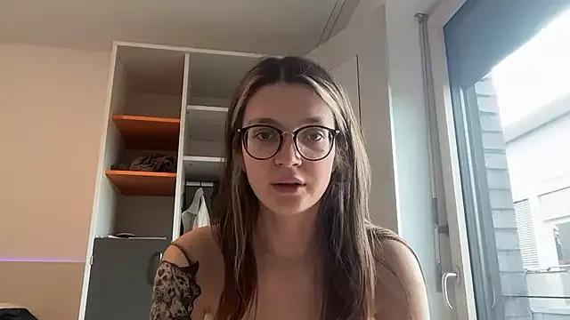 Photos of NikaCyberslut from StripChat is Freechat
