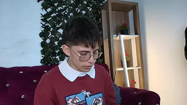 Photos of PepperTwink from StripChat is Freechat
