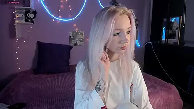 Photos of scarlettwell from StripChat is Private