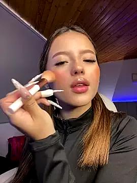 Photos of Sofia18_pinkk from StripChat is Freechat