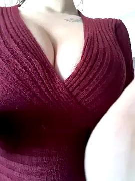 Photos of StarSex22 from StripChat is Freechat