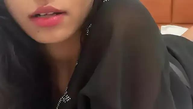 Photos of Wow-nisha from StripChat is Freechat