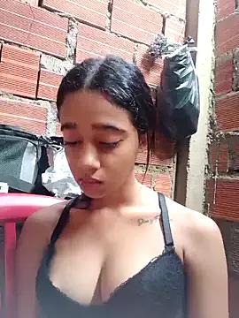 Photos of Zoe_Sweett18 from StripChat is Freechat
